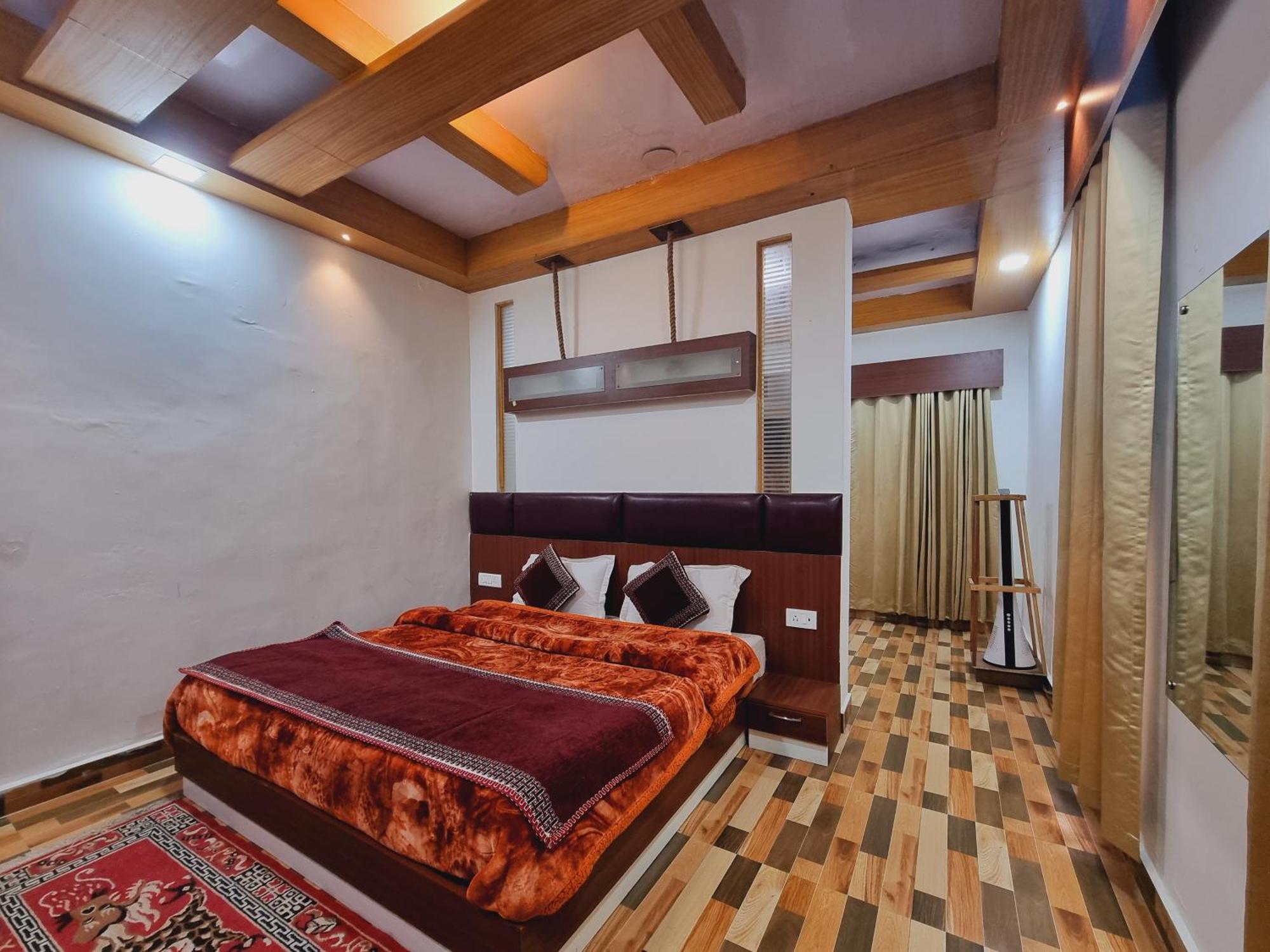 Wow Hotels Green View Далхаузи Экстерьер фото
